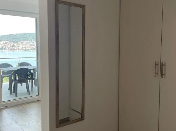 A&A Apartments By The Sea