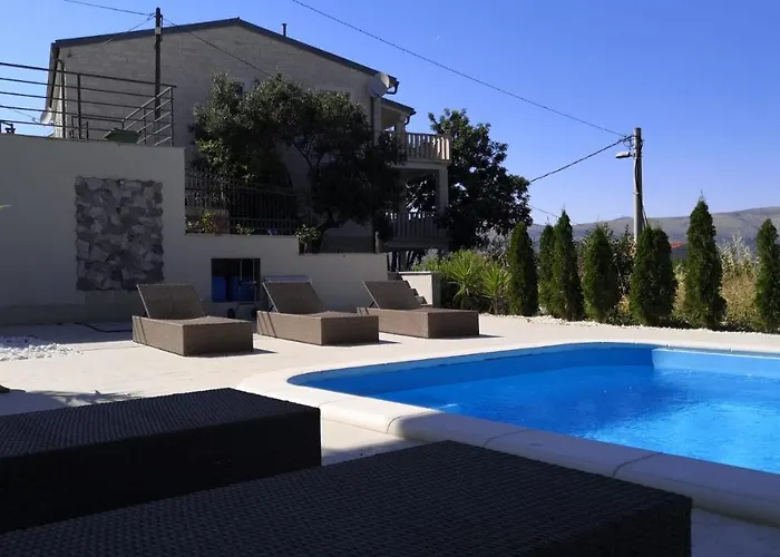 A&A Apartments By The Sea